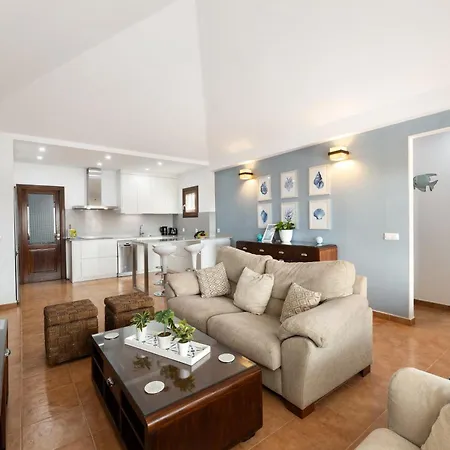 Lanzarote 3 Islands - Pool Heated Villa Playa Blanca
